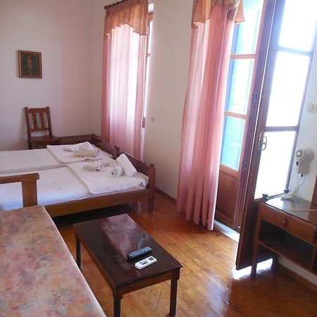 Adonis Rooms Скопелос Екстер'єр фото